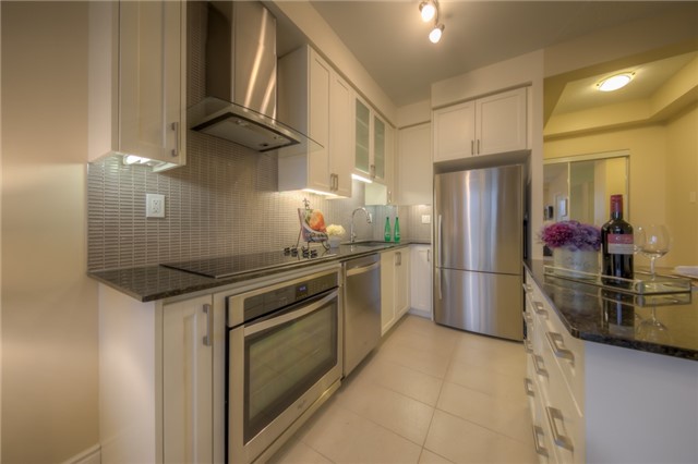 9090 Yonge St, #201B