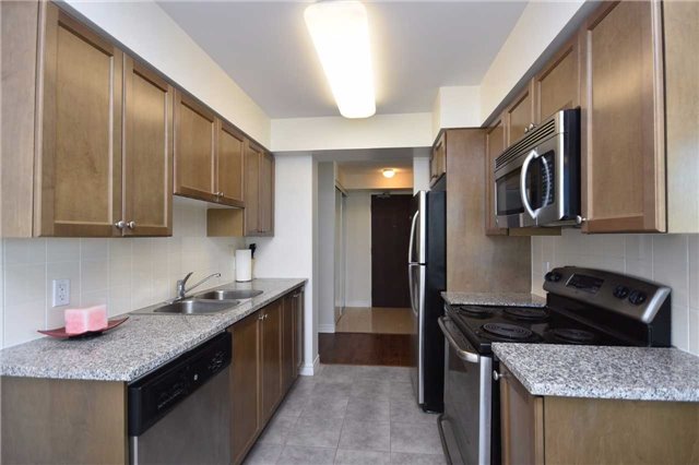 Listing W3998777 - Large Photo # 14