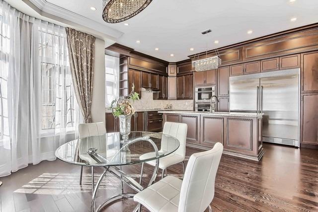 107 Queen Filomena Ave