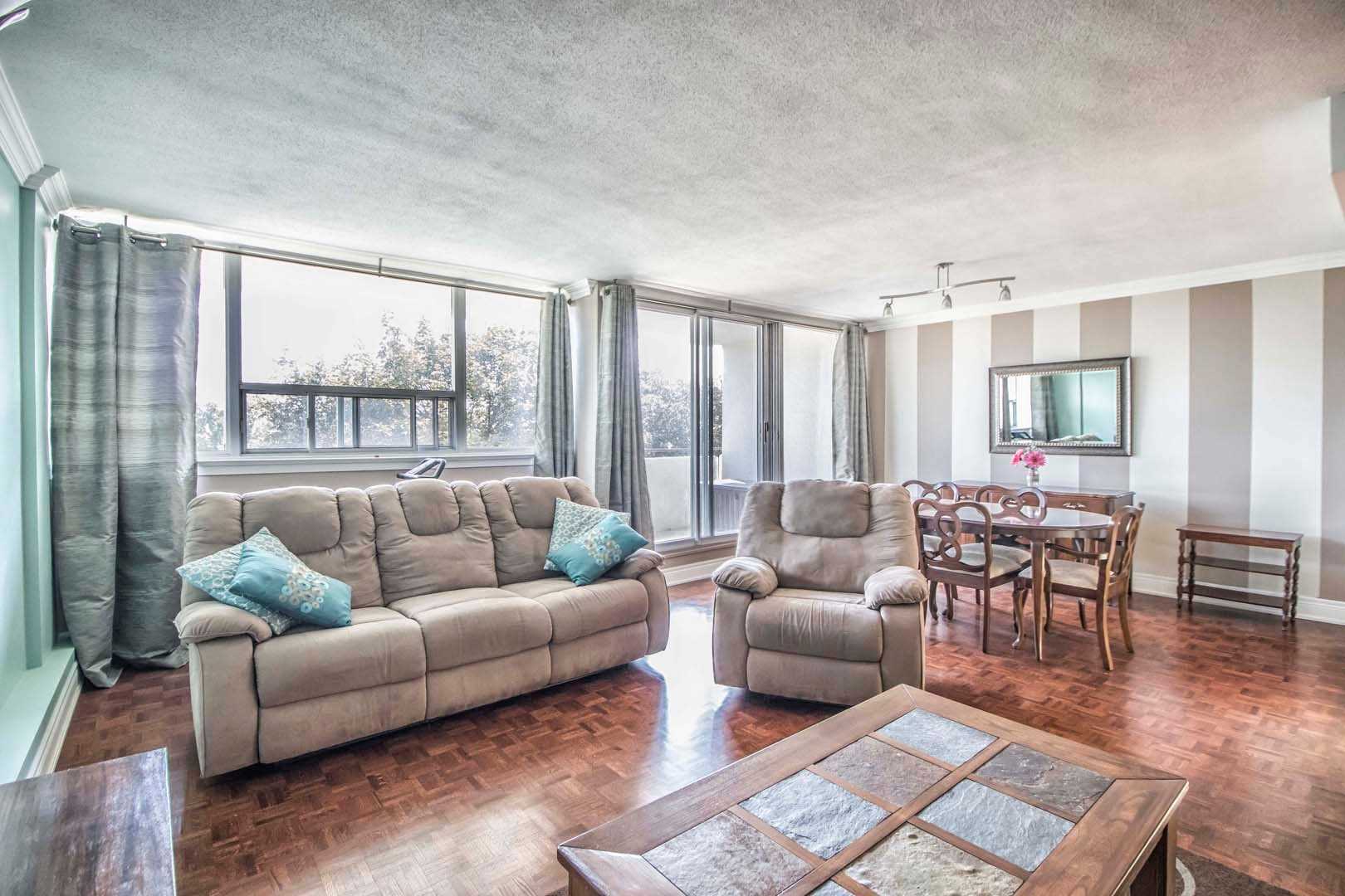 Listing W4546392 - Large Photo # 4