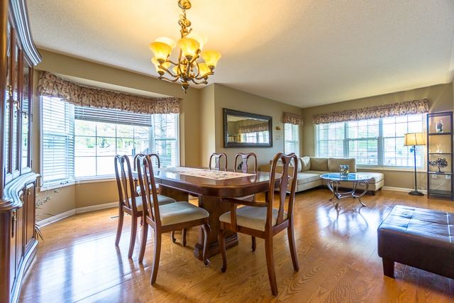 Listing W3816302 - Large Photo # 4