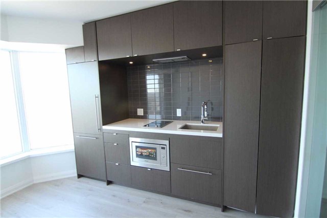 155 Yorkville Ave, #2120