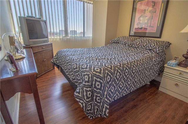 Listing W4158477 - Large Photo # 14