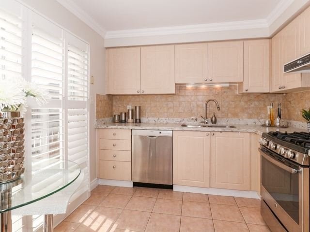 33 Lilley Ave