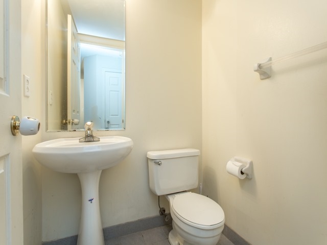 151 Townsgate Dr, #82