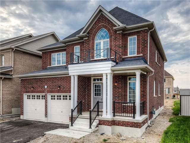 1089 Upper Thames Dr