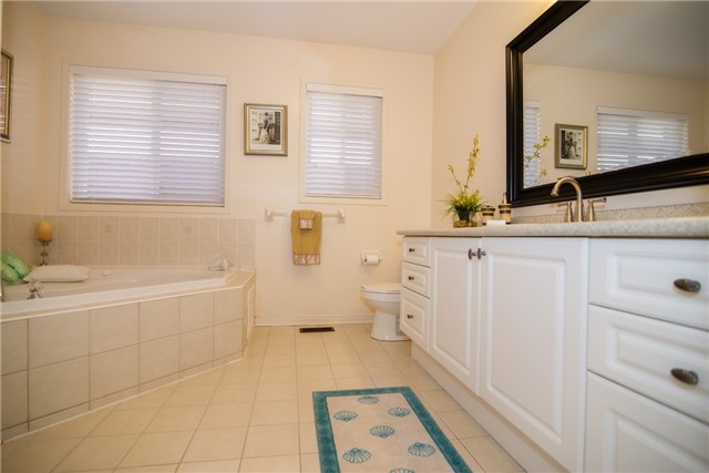 Listing W3946761 - Large Photo # 13