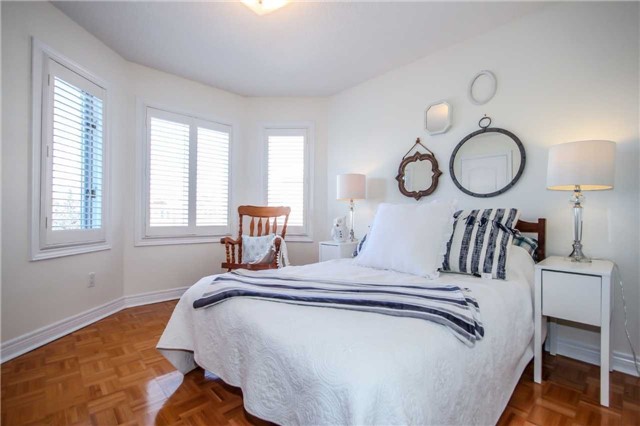 Listing W4033547 - Large Photo # 14