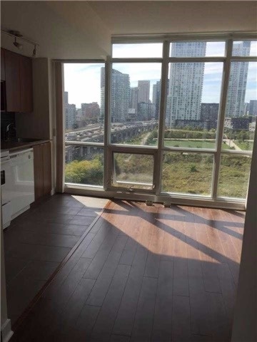 11 Brunel Crt, #1116