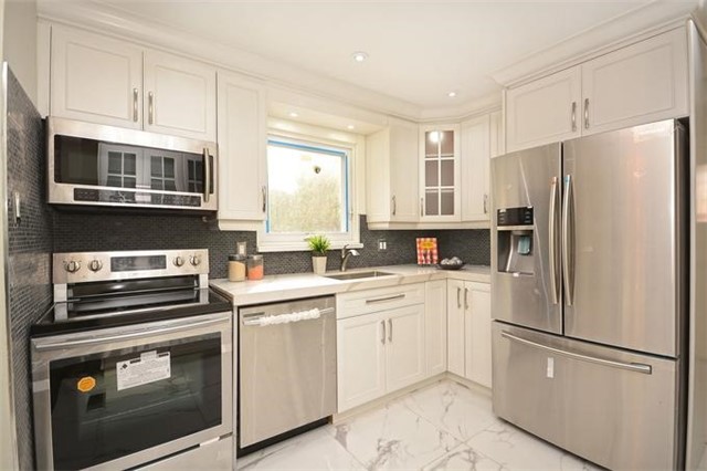 2594 Bromsgrove Rd