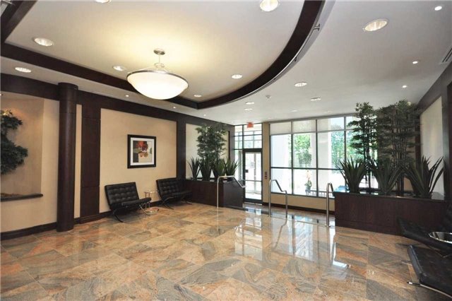 Listing W3998777 - Large Photo # 3