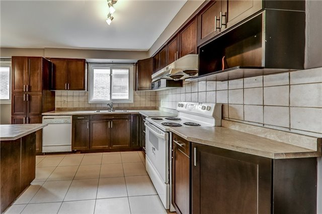 Listing W4003290 - Large Photo # 8