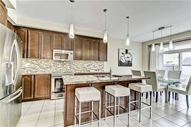 10 Pavlova Cres