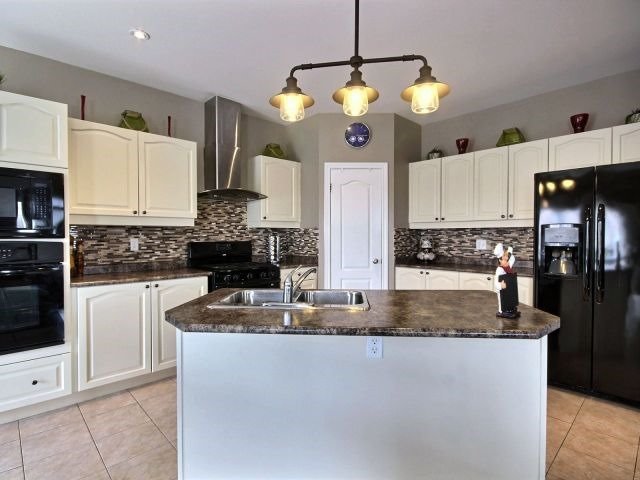 1643 Coldstream Dr
