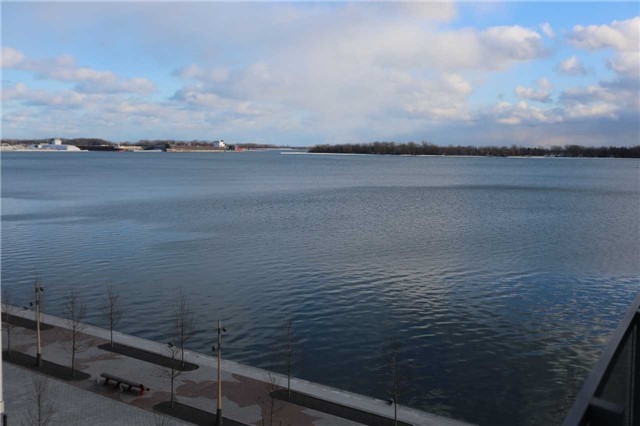 29 Queens Quay E #616