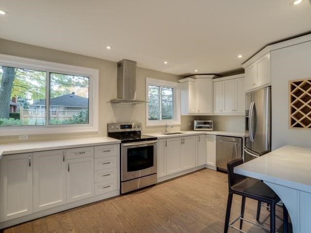 8 Greencoat Rd