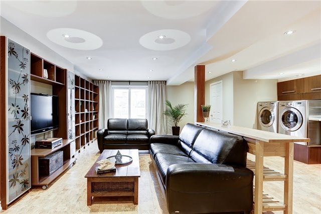 Listing W4007329 - Large Photo # 17