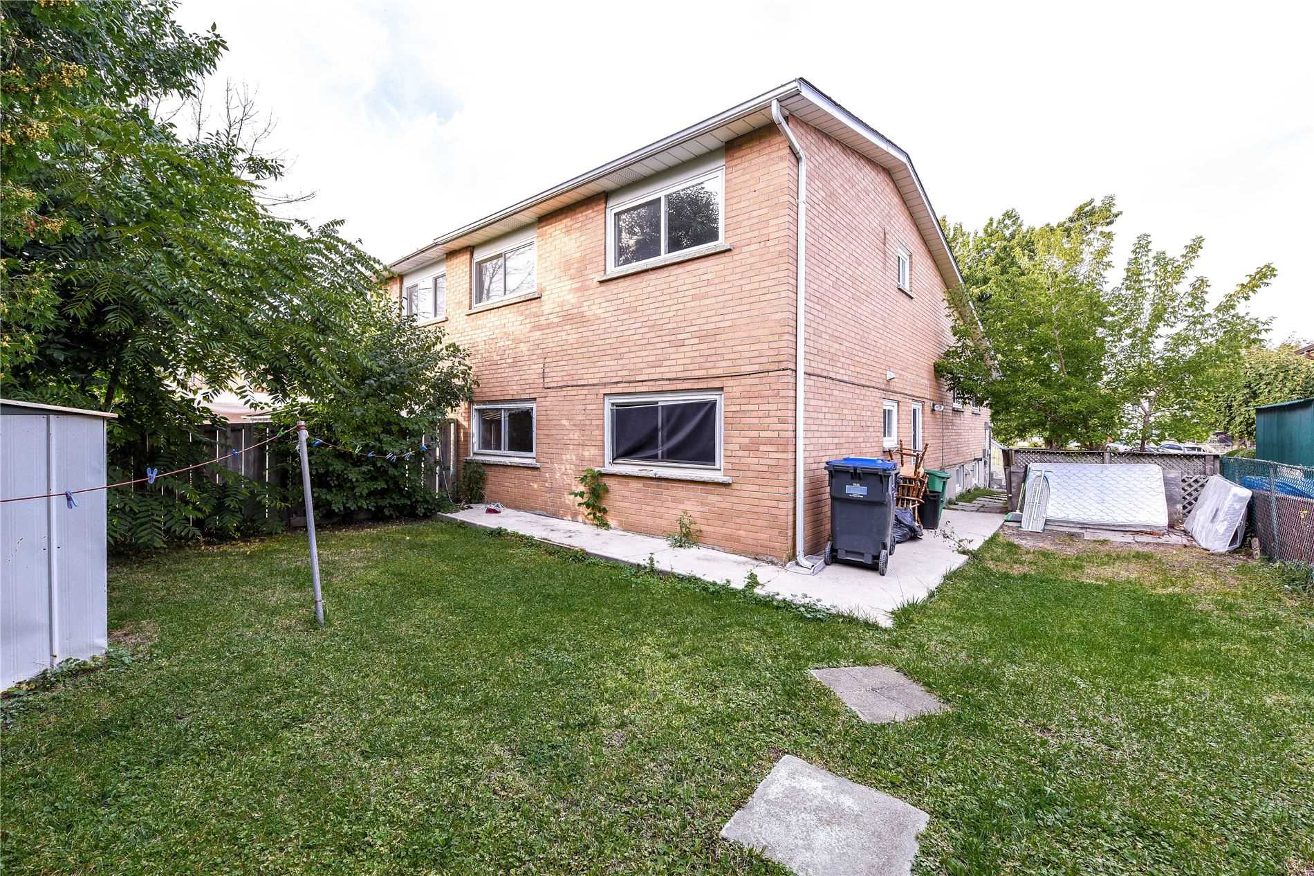 42 Sharon Crt