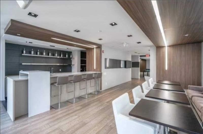 101 Peter St, #2511