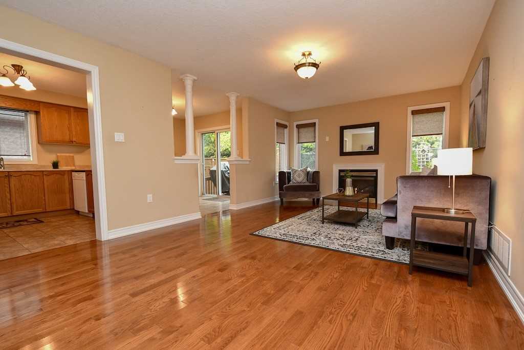 Listing X4600143 - Large Photo # 4