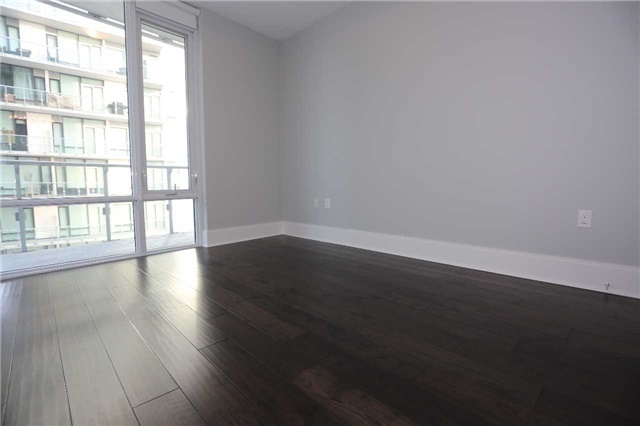 29 Queens Quay E #616