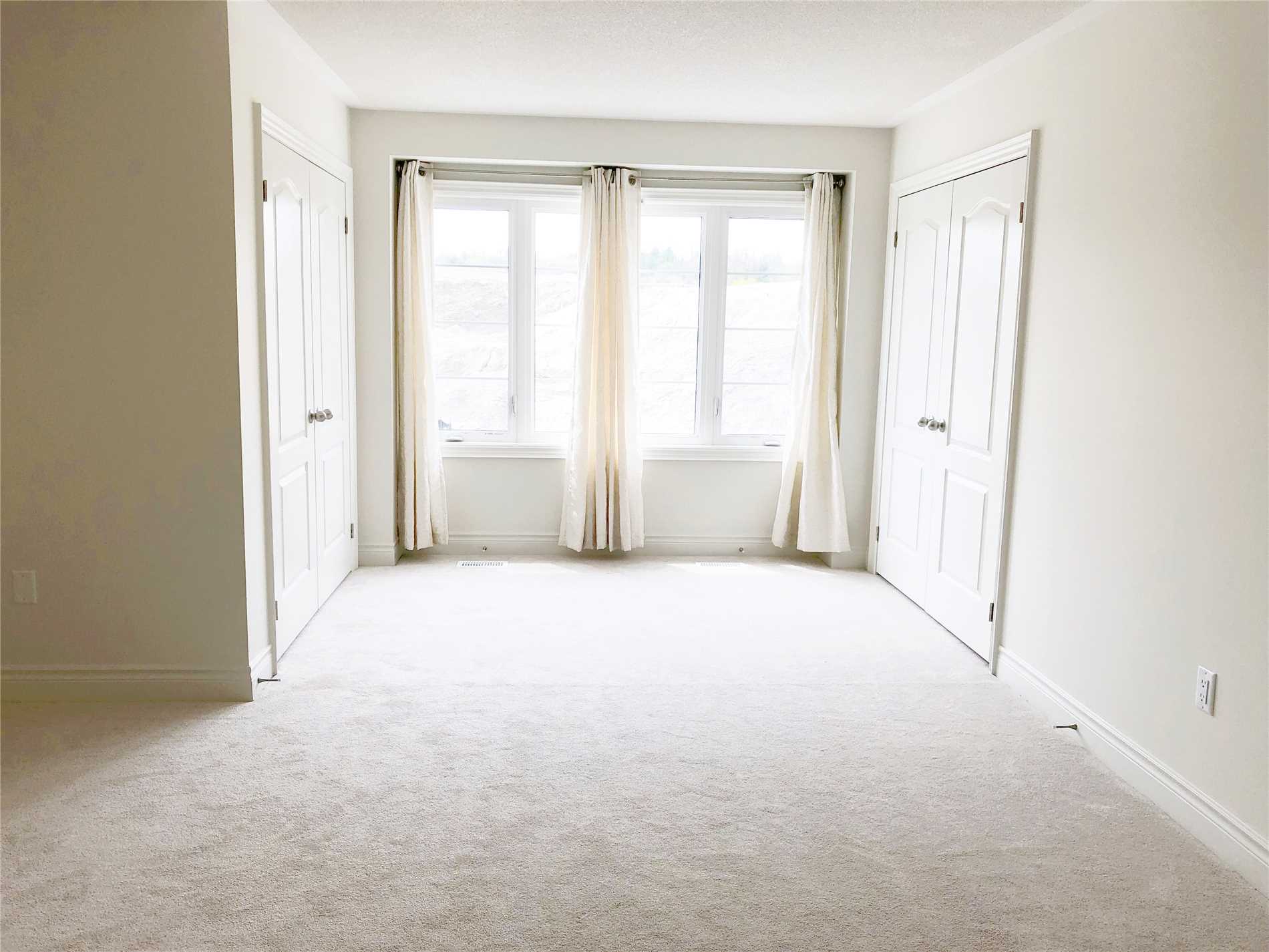 132 Meadow Vista Cres