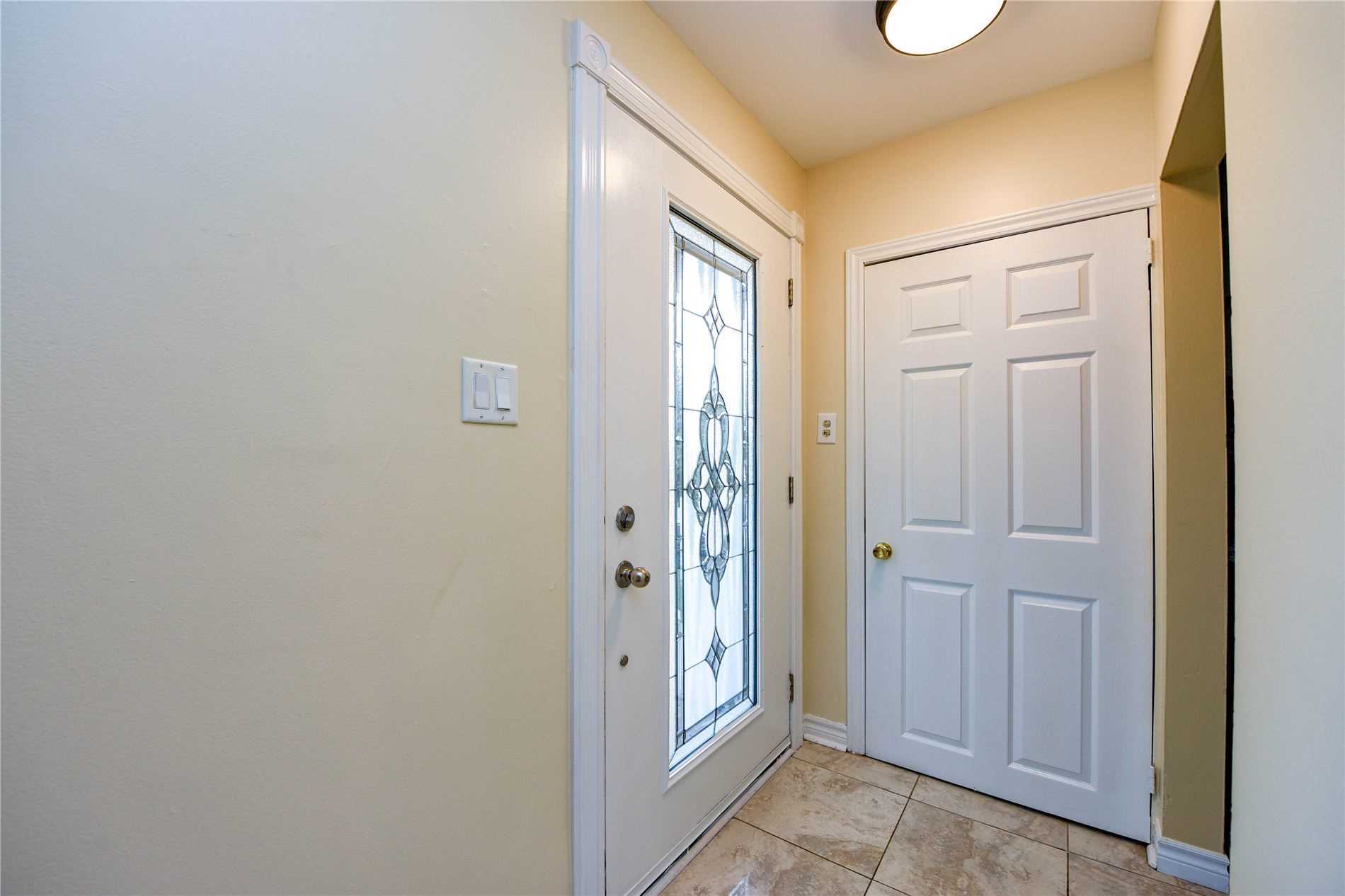 42 Sharon Crt