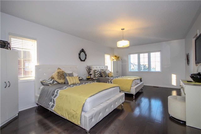 Listing W3955496 - Large Photo # 12