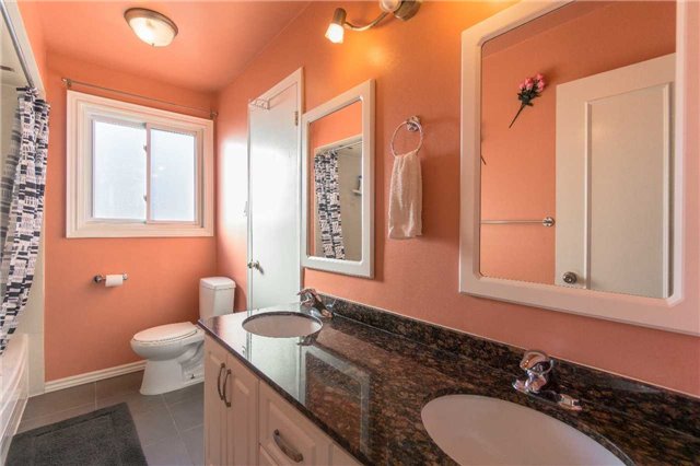 Listing W3987776 - Large Photo # 10