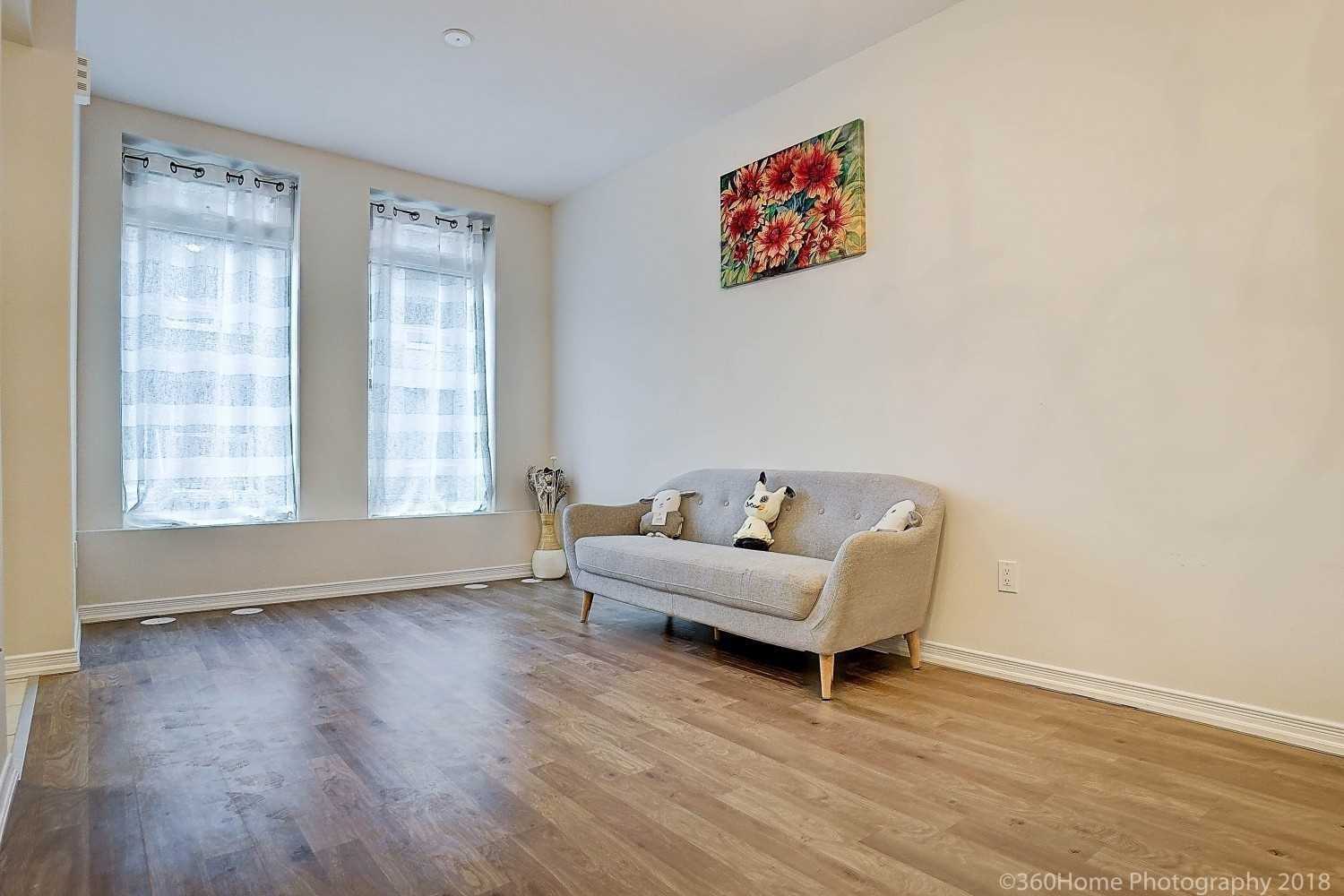 11 Applewood Lane, #112