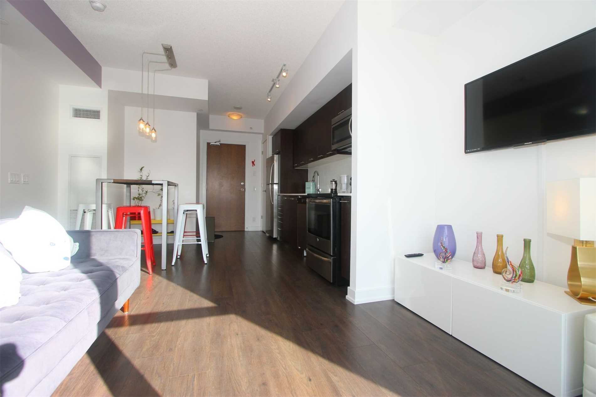 Listing W4327913 - Large Photo # 3