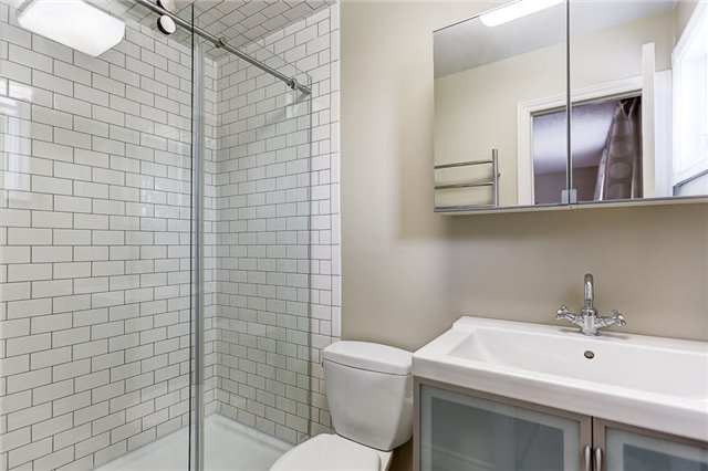 Listing W4007329 - Large Photo # 13