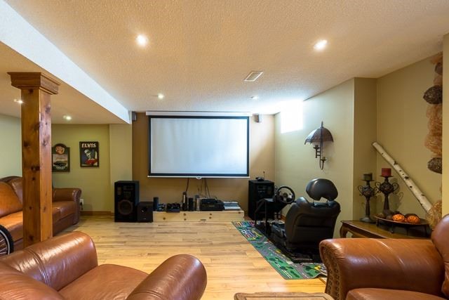 Listing W3817917 - Large Photo # 18