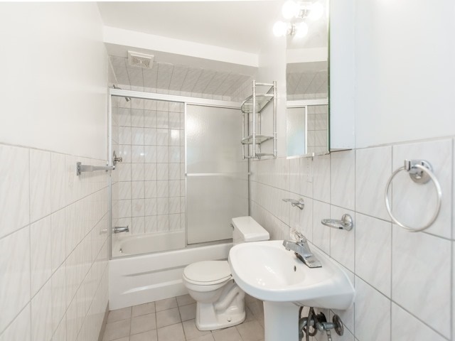 Listing W3955223 - Large Photo # 17