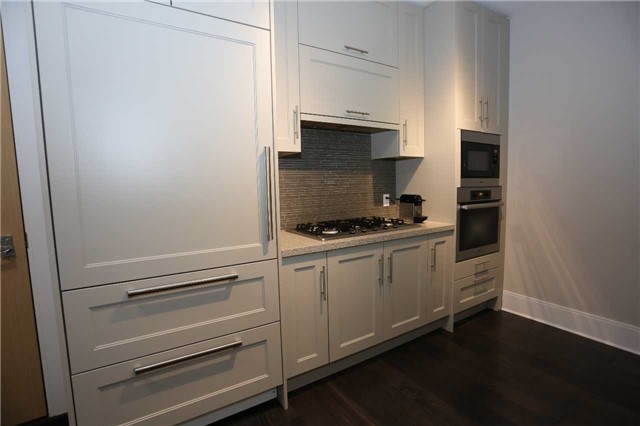 29 Queens Quay E #616