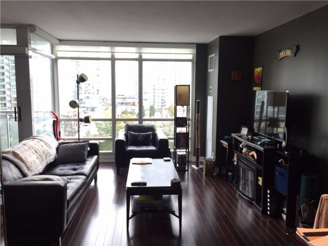 Listing C3977212 - Large Photo # 2