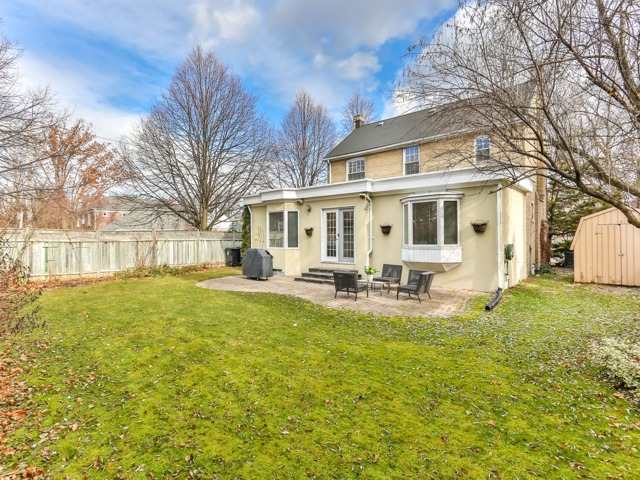 90 Esgore Dr