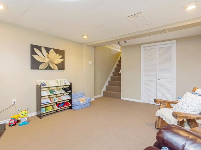 Listing W3704293 - Large Photo # 17