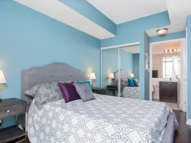 Listing W3937125 - Large Photo # 12