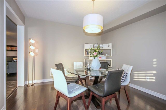 Listing W3955496 - Large Photo # 4