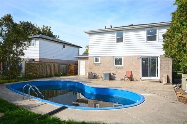 2594 Bromsgrove Rd