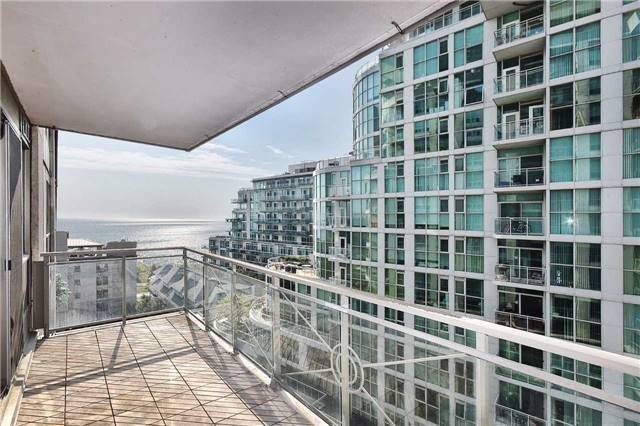 88 Palace Pier Crt, #906