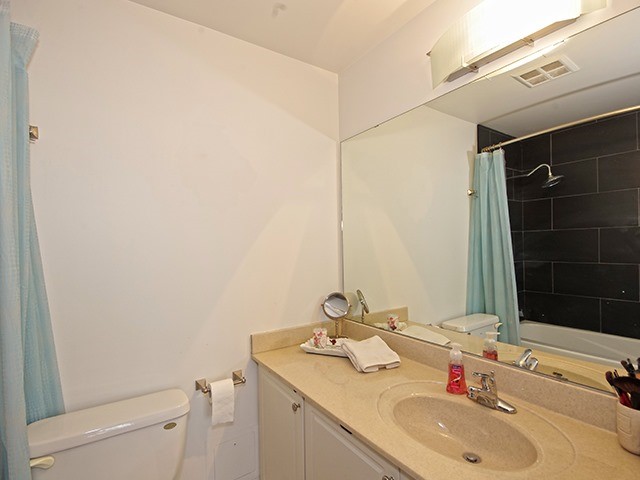 Listing W3994334 - Large Photo # 16