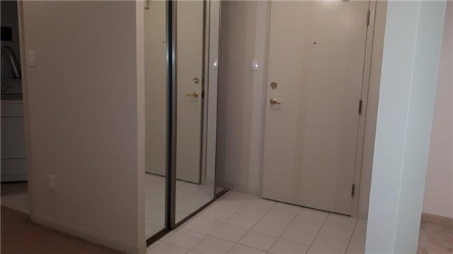 12 Laurelcrest St, #908