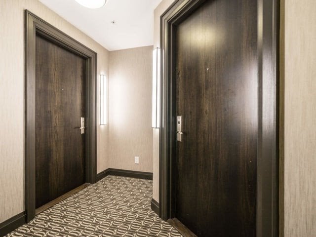 840 Queen's Plate Dr, #1003