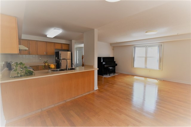 Listing N4146044 - Large Photo # 4