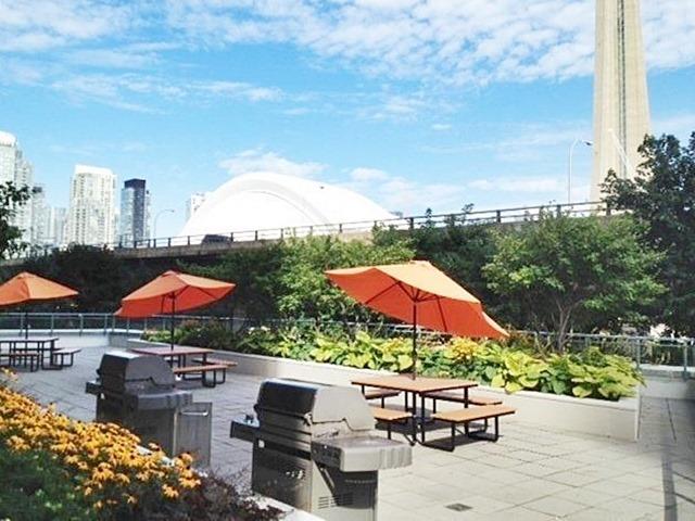 230 Queens Quay W #327