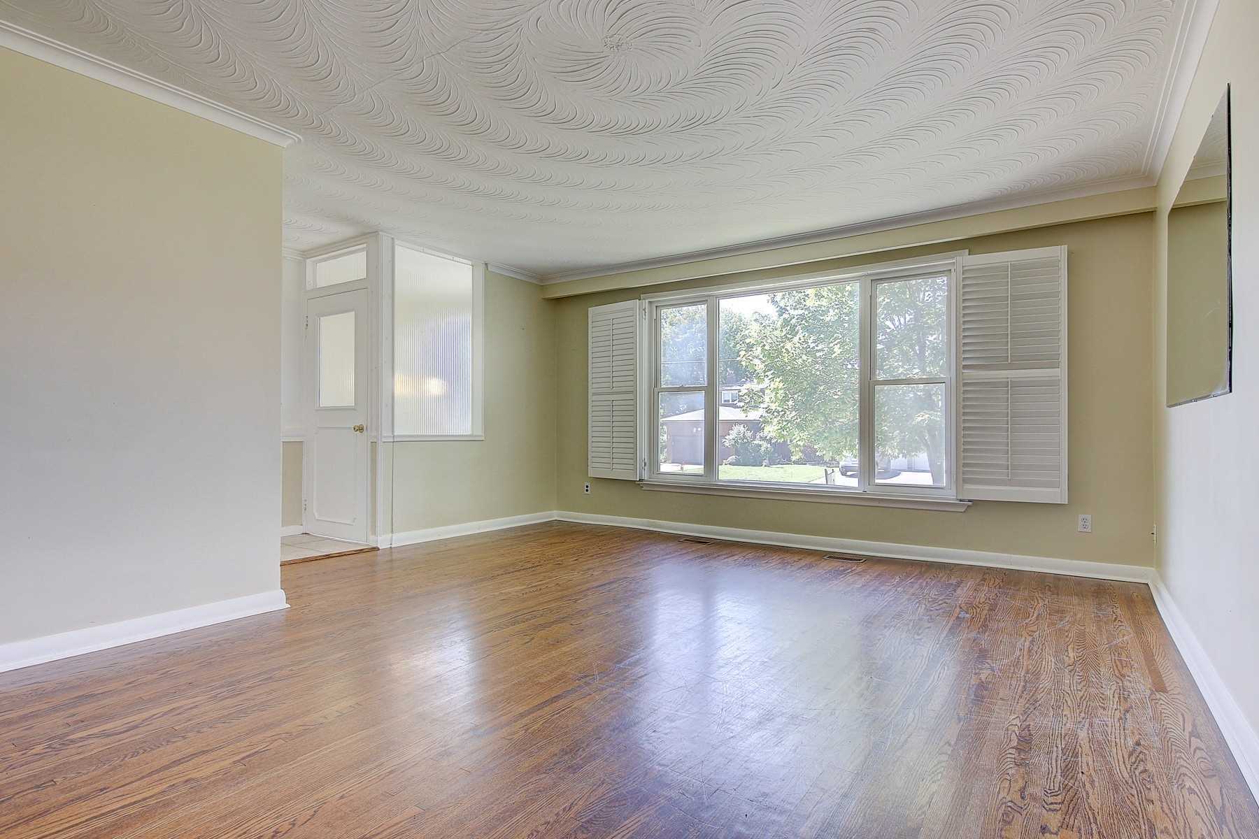 177 Maple Ave