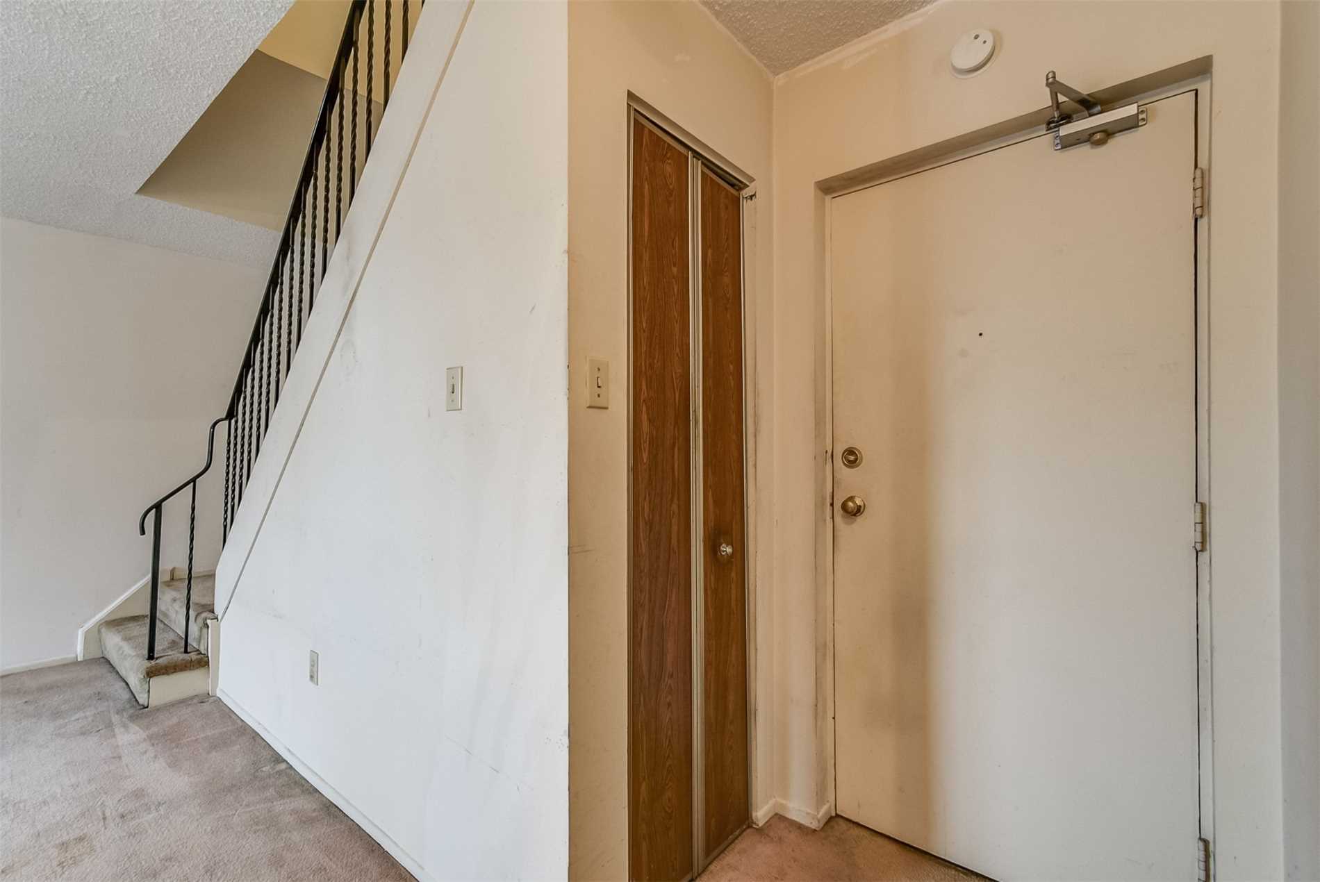 Listing W4369792 - Large Photo # 2