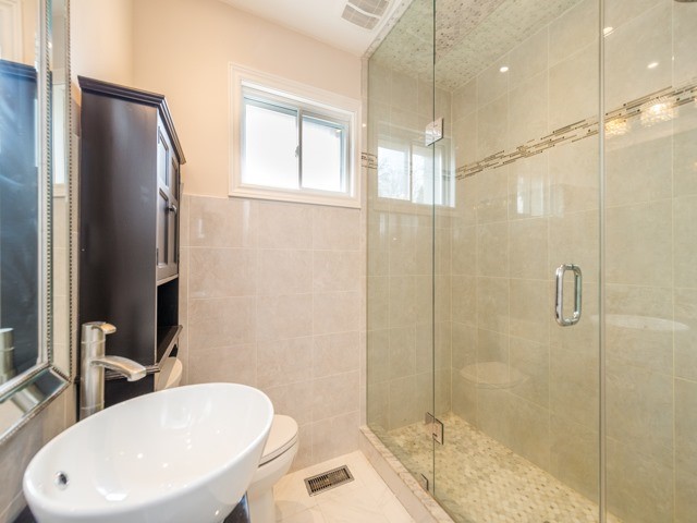 85 Aurora Heights Dr